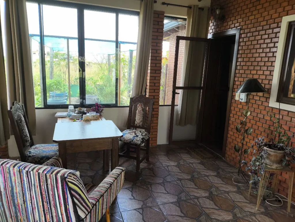 Leben als Rentner in Paraguay: Erfahrungen von Nicole mit ihrer geschlossenen Terrasse