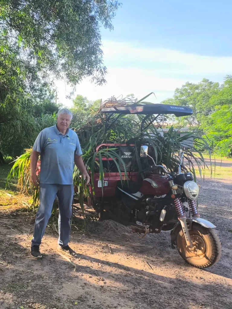 Pira Tava Verschönerungsaktion und das Motocarro darf nicht fehlen